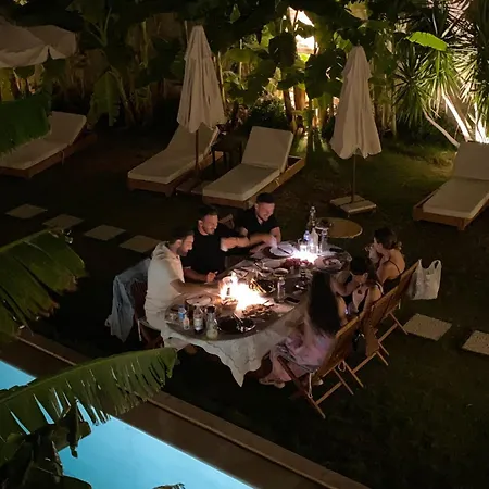 Elia Alacati Cesme