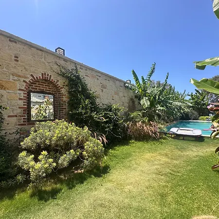 Elia Alacati Cesme