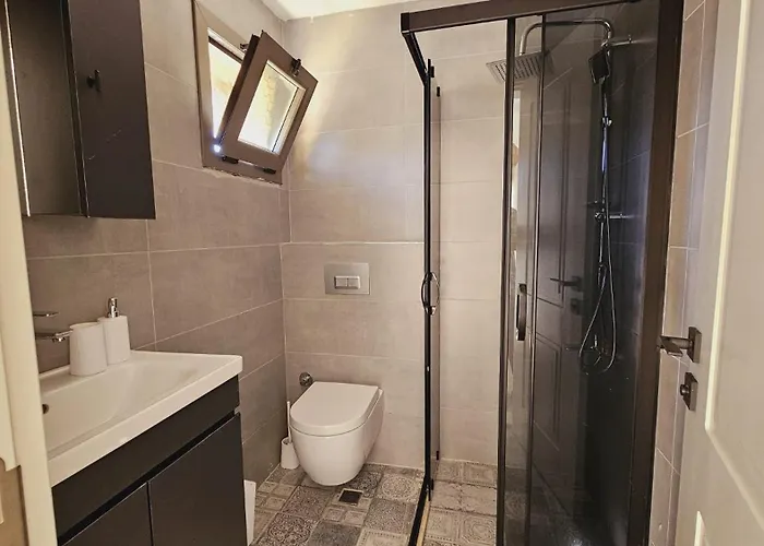 Elia Alacati Hotel *