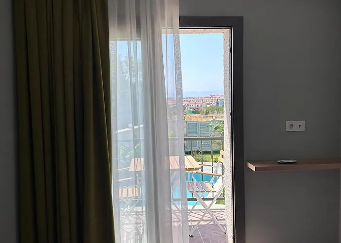 Elia Alacati Çeşme